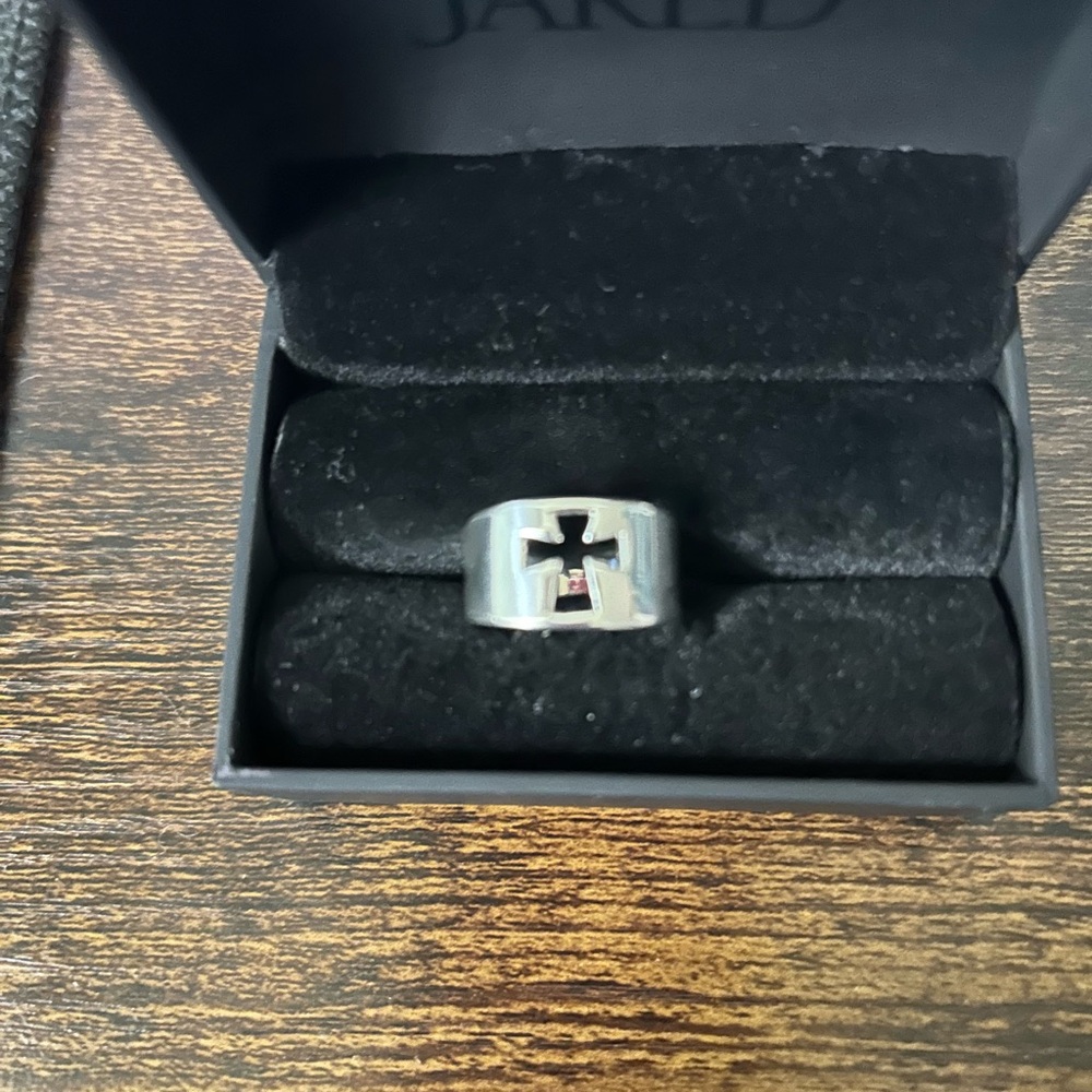 Silver Cross Design Ring with Matte Finish